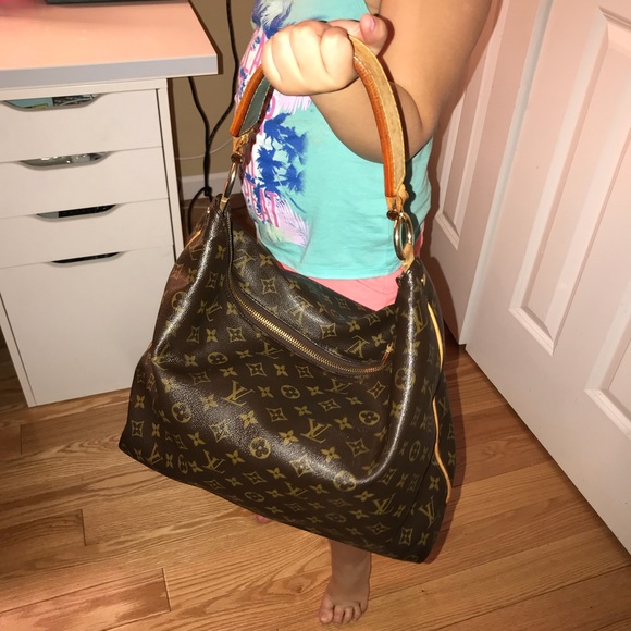 Authentic Louis Vuitton Sully Monogram - Picture 7 of 7